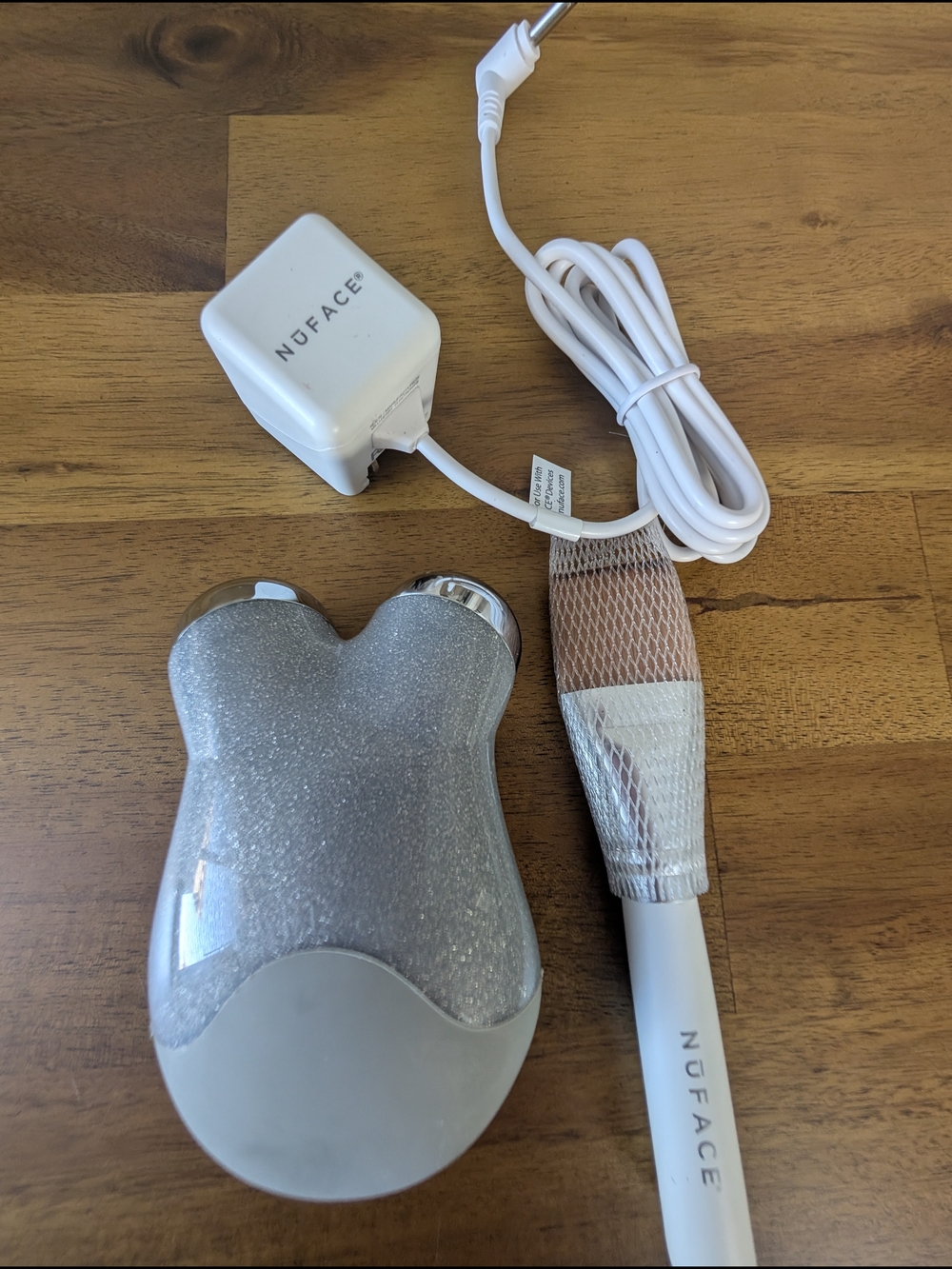 NuFACE Silver Glitter Facial Toner with White Charger and Wand